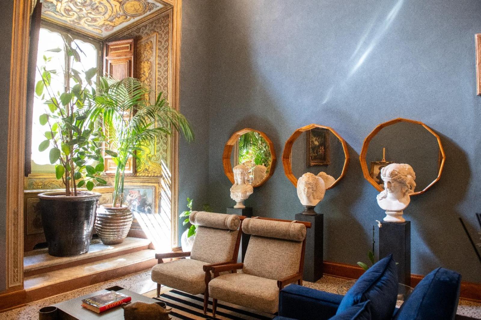 Palazzo Shedir - The Leading Of The World Rom
